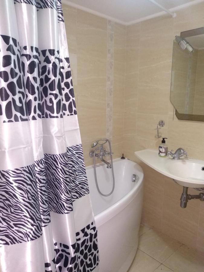 Ferienwohnung Центр, Євгена Коновальця, 3 Lutsʼk Exterior foto