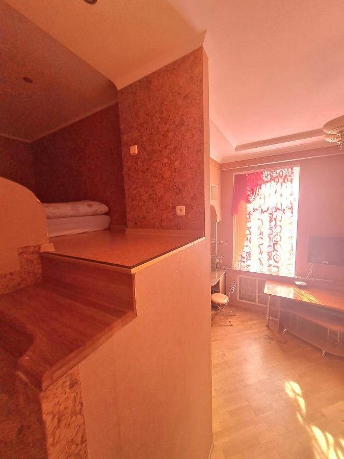 Ferienwohnung Центр, Євгена Коновальця, 3 Lutsʼk Exterior foto